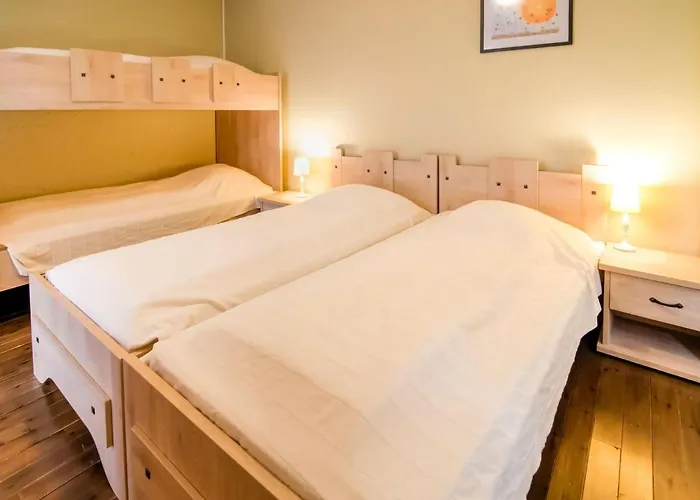 Holiday Near With Sauna Bubble Bath Hébergement de vacances